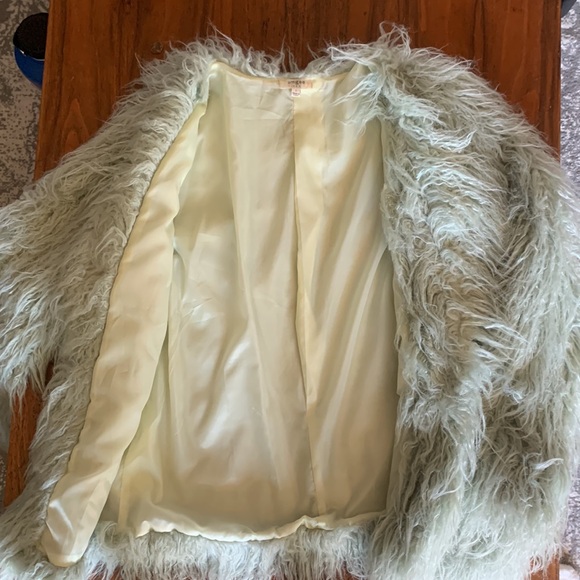 Mint Green Faux Fur Jacket. Size L - Picture 4 of 5